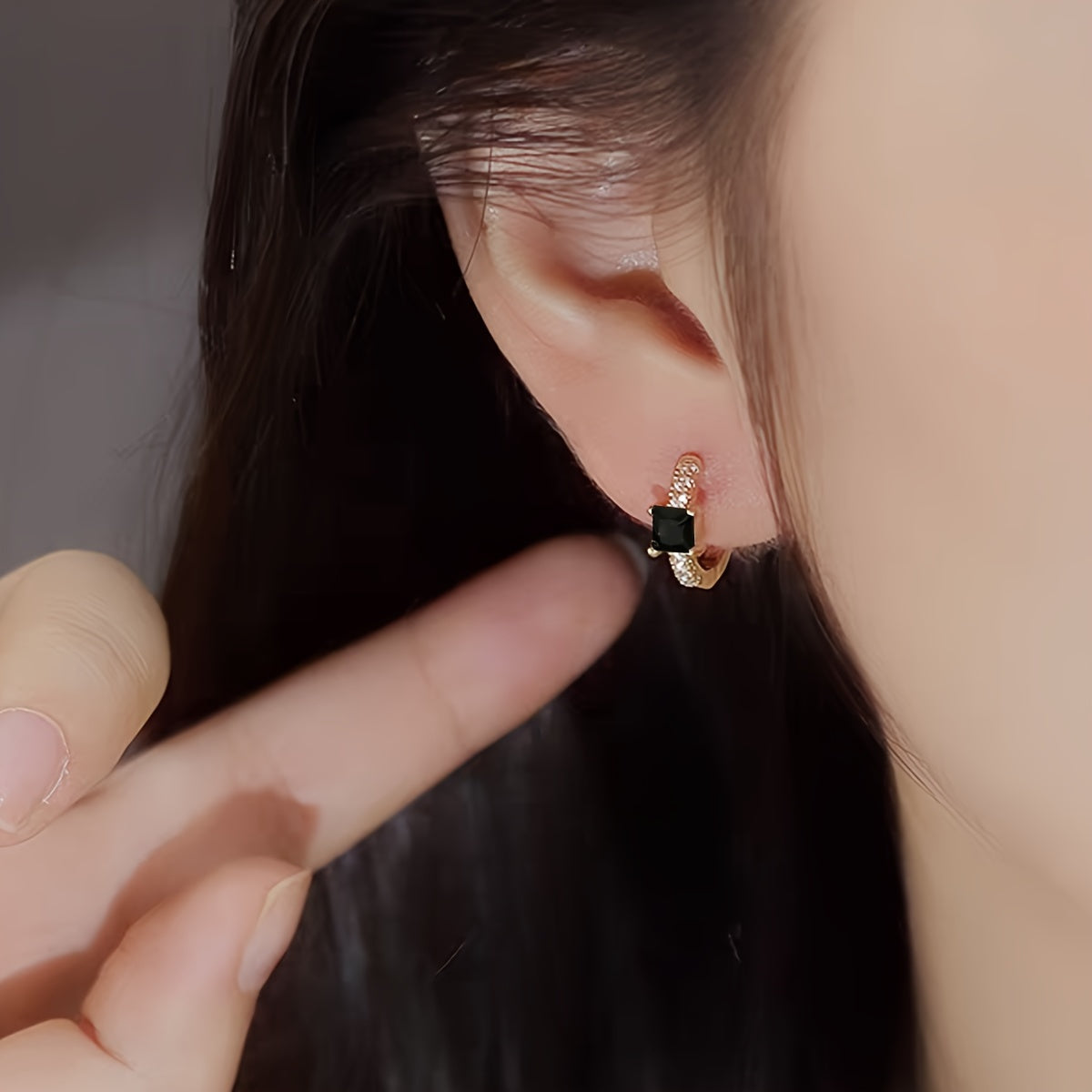 Elegant Vintage Round Zirconia Earrings