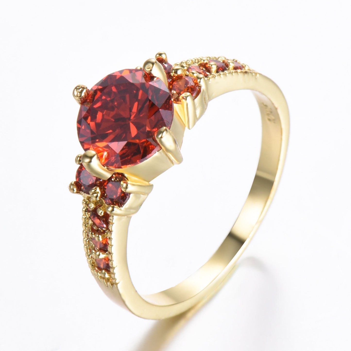 Sophisticated Gold Sculpted Ring
