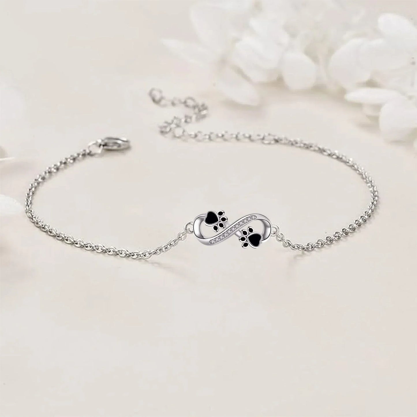 Effortless Silver Paw Bracelet