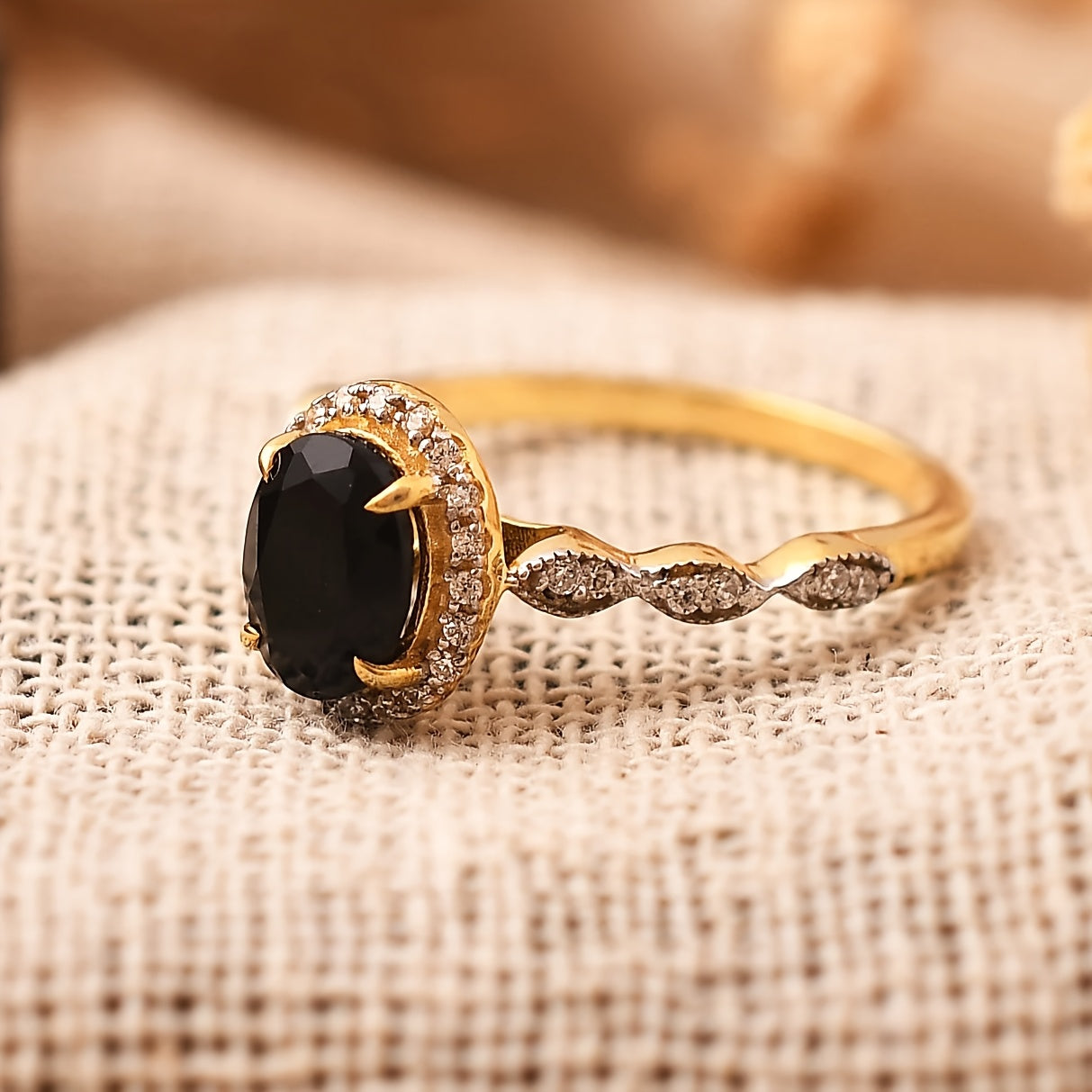 Elegant Onyx Gold Ring