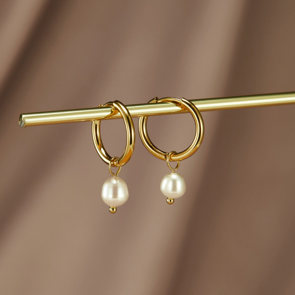 Essential Pearl Hoop Earrings