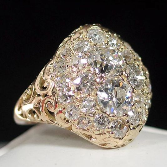 Elegant Vintage Gold Diamond Ring